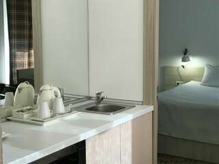 Гостиница Дублин Новороссийск Улучшенный семейный номер-5