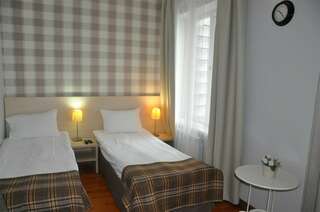 Гостиница Дублин Новороссийск Двухместный номер с 2 отдельными кроватями-1